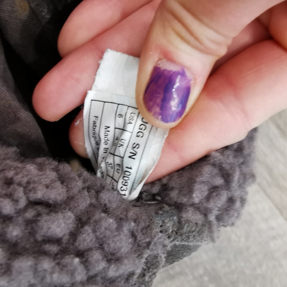 UGG Wedge Boots - Picture 6 of 7